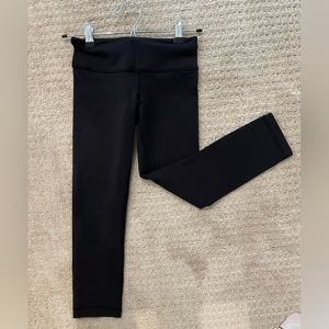 Lululemon, black, cropped leggings (size 2)
